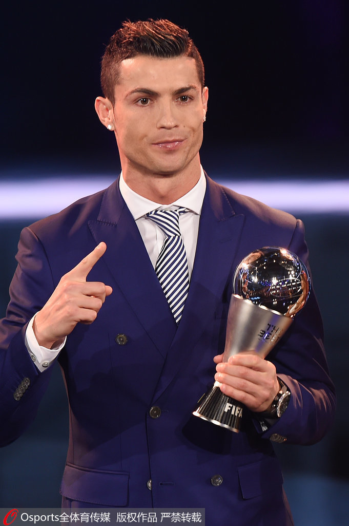 里程碑！弗格生涯总得分超越马尚，升至CBA历史第18位（弗格达成生涯里程碑：总得分超越马尚，位列CBA历史第18位）