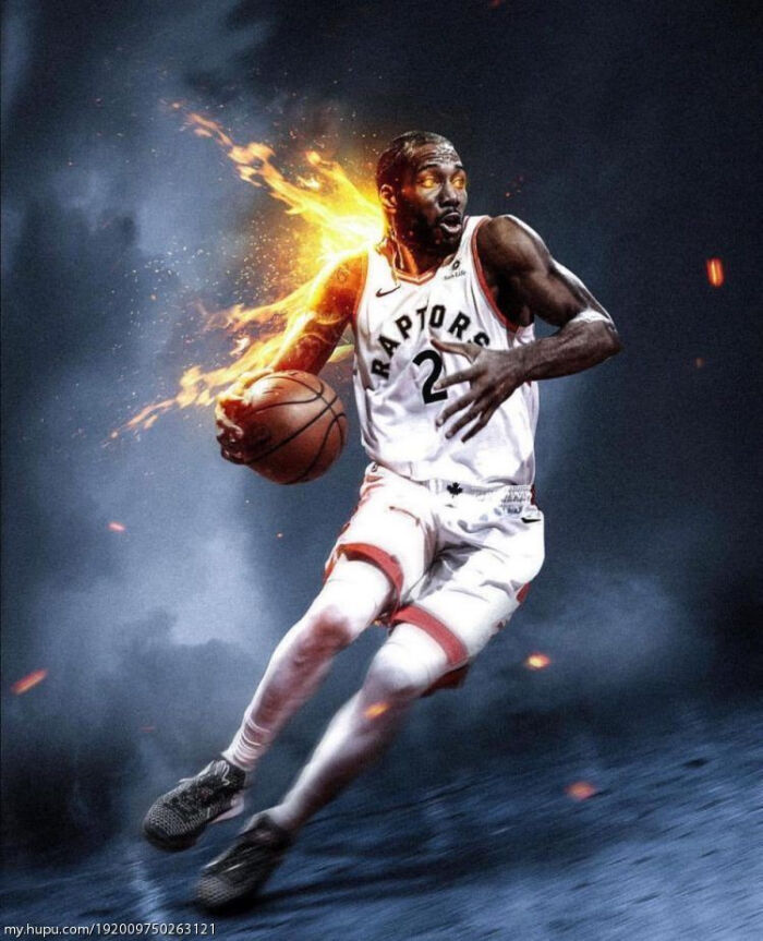 中超赛场争议判罚：VAR判罚引发讨论,（中超判罚风波：VAR介入引发热议）