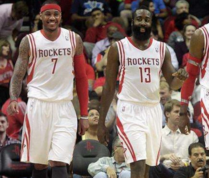 摧枯拉朽！东契奇抛传输送炮弹 艾顿起飞力压乔治双手暴扣（势不可挡！东契奇妙传空接，艾顿腾空力压乔治双手劈扣）