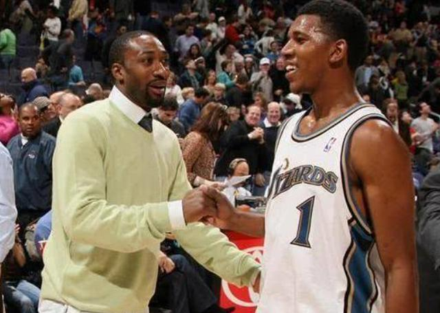 阿斯：埃切韦里渴望重返河床，但曼城仍会将他租借至赫罗纳（阿斯：埃切韦里盼回归河床，曼城仍拟将其外租至赫罗纳）