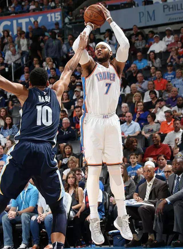 国足备战世界杯又晚了，邵佳一主打年轻牌，30岁老将淡出新国家队（国足世界杯备战再误时机，邵佳一力推年轻化，30岁老将淡出新国家队）