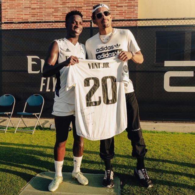 德甲第13轮最佳球员：凯恩替补戴帽第五次当选（德甲第13轮最佳球员出炉：凯恩替补上演帽子戏法，第五次获选）