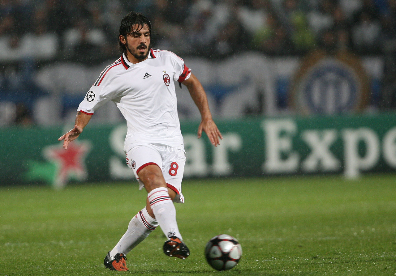 FIFA女足最新排名：中国女足下降一位至世界第17，亚洲第四（FIFA女足排名更新：中国队下滑至世界第17位，位列亚洲第4）