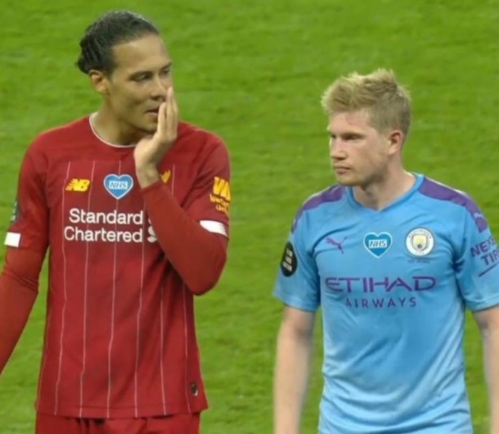 迪乌夫：过去我从没踢过右路，但只要能帮助球队我都愿意去做（迪乌夫：虽未踢过右路，只要有利球队我愿意尝试）