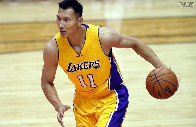 国米vs科莫：劳塔罗搭档小图拉姆，恩里克、巴雷拉出战（国米对阵科莫：劳塔罗联手小图拉姆，恩里克与巴雷拉登场）