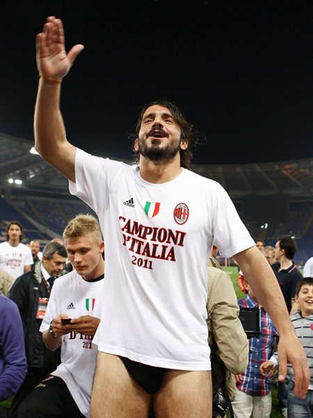 篮球比赛最容易被忽略的细节（篮球赛场上那些容易被忽视的细节）