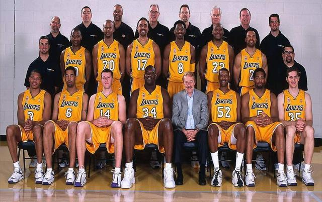 记者：多特对贝壳标价2500万-3000万欧，否则宁可其自由转会（记者：多特为贝壳要价2500万-3000万欧，不达价宁让其自由离队）