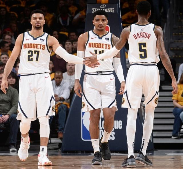 约基奇爆砍56分！创下圣诞大战历史第三高单场得分纪录（约基奇狂砍56分，圣诞大战史上单场得分第三高）