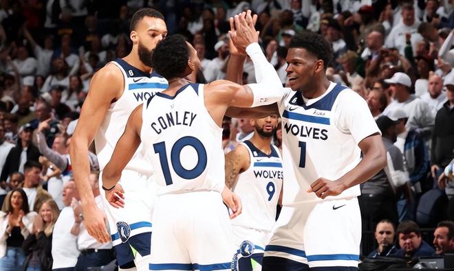 全市场：拉齐奥接近免签因西涅，年薪130万欧签约至明年6月（全市场：拉齐奥将免签因西涅在即，合同至明年6月，年薪130万欧）