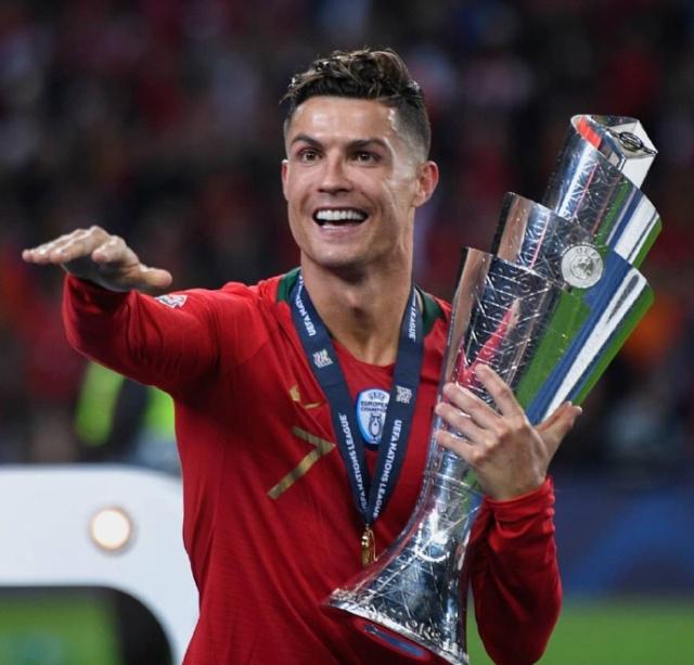 开拓者vs快船前瞻：快船反弹后士气正旺，杨瀚森期待连续出场（开拓者战快船前瞻：快船反弹气势如虹，杨瀚森有望连场亮相）