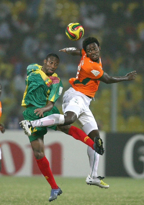 解立彬：这次俱乐部杯是很好体验 我们想冲上CBA舞台展现自己能量（解立彬：俱乐部杯受益良多，力争登上CBA舞台释放球队能量）