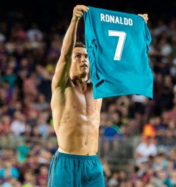 直接颁奖！雷速中超评选：法比奥大四喜，当选第30轮MVP（毫无悬念！雷速中超评选：法比奥上演大四喜，荣膺第30轮MVP）