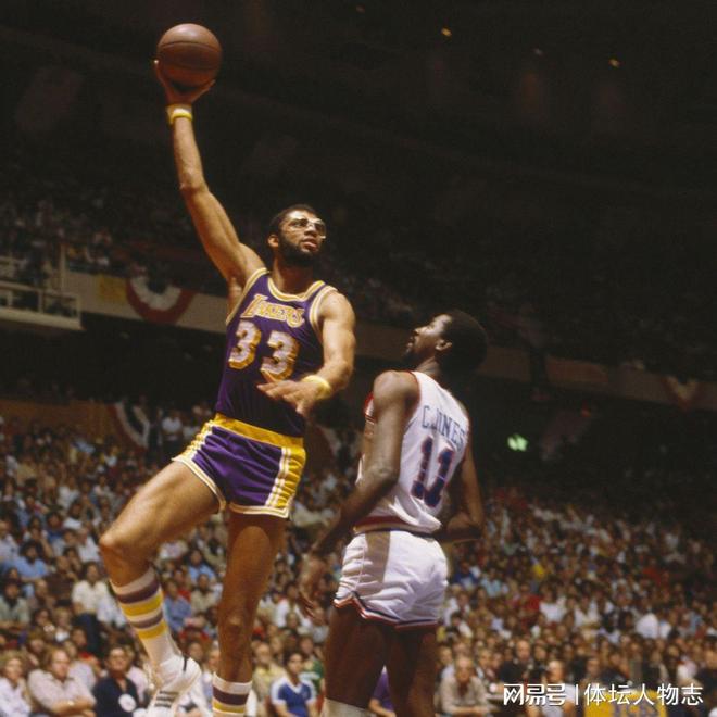 巴萨近20场主场对德国球队16胜，法鹰近6次客战西班牙球队4胜（巴塞罗那近20个主场对德国球队赢16场，法鹰近6次客战西班牙取4胜）